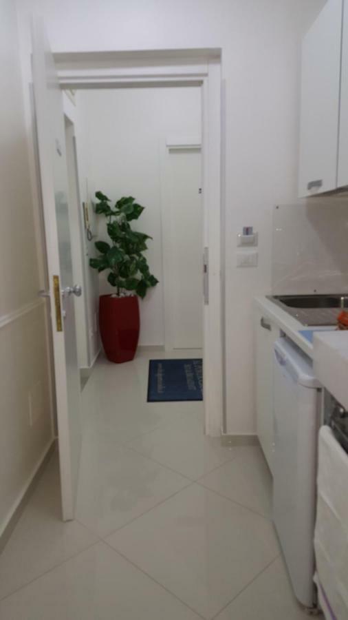 לינה וארוחת בוקר סלרנו Al Porticciolo מראה חיצוני תמונה